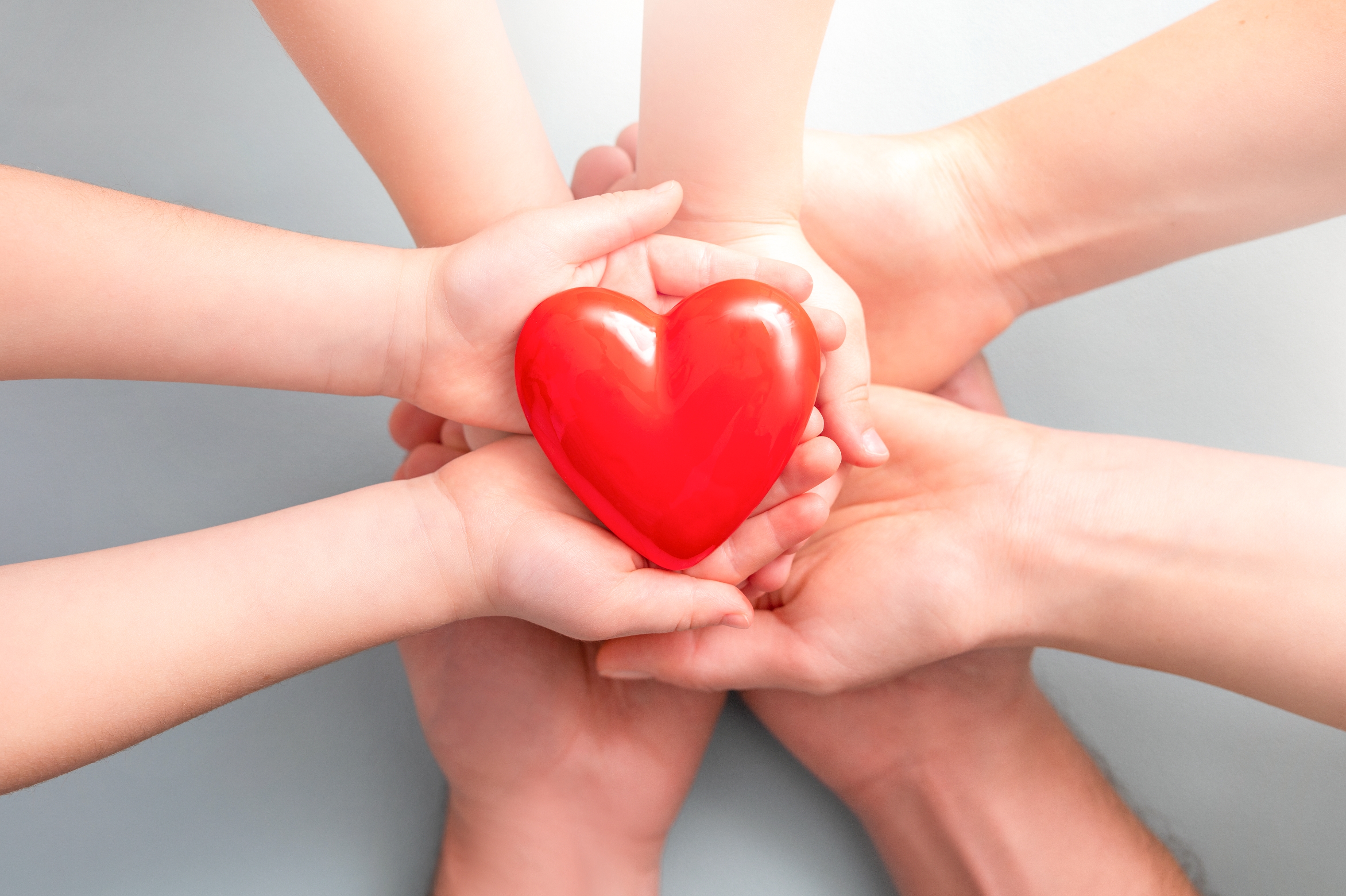 被災地支援のための義援金を集めている様子